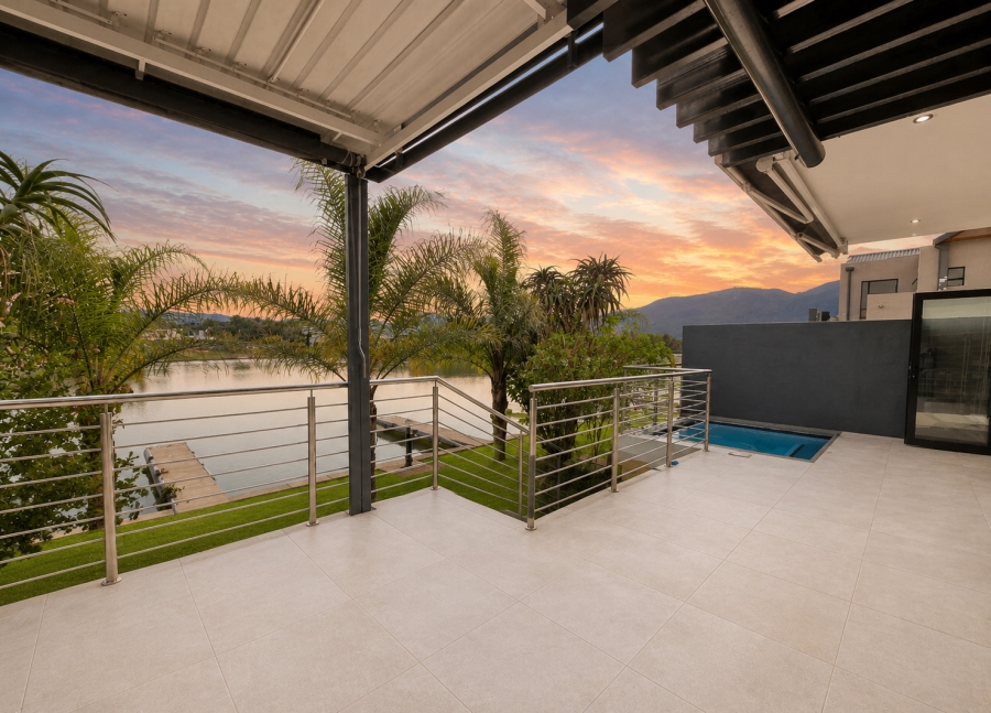 3 Bedroom Property for Sale in The Islands Estates North West